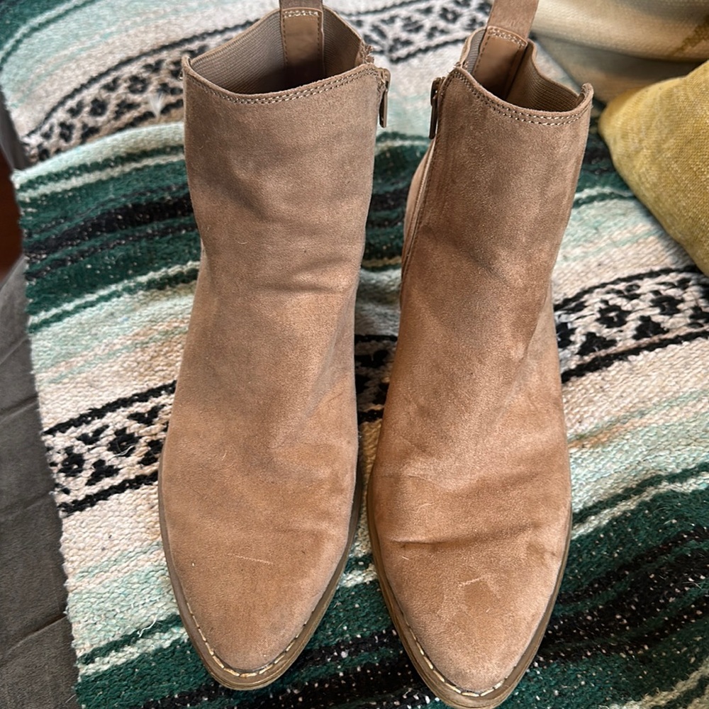 Universal Thread Tan Suede booties